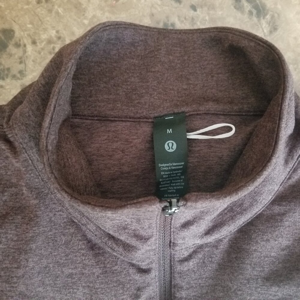 Lululemon top